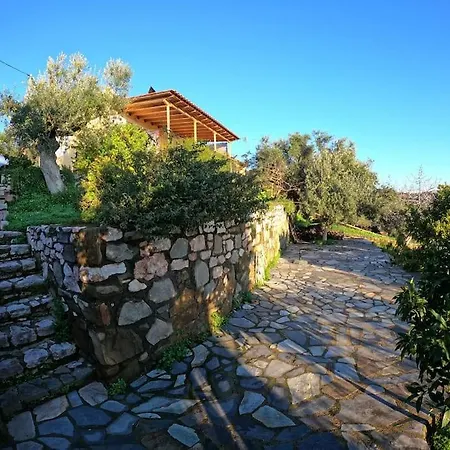 Cozy Garden With Stunning Sea Views Apartament