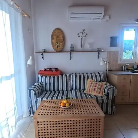 Cozy Garden With Stunning Sea Views Vasilítsion